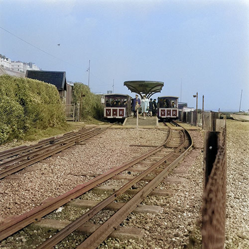 遊園地駅